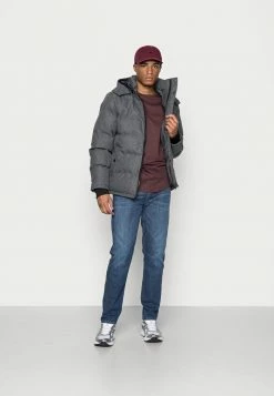 Diesel shop -Diesel shop e419fdbd95cf4544aa57ebcea3113f51