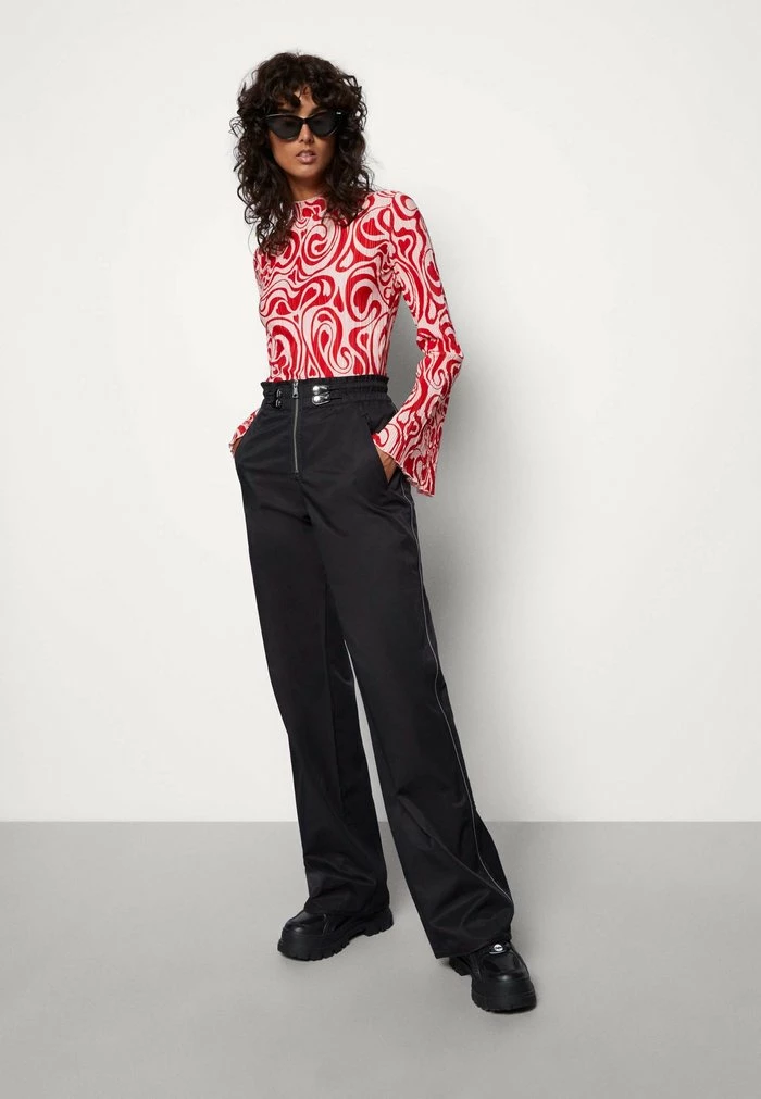 Diesel SMILACE - Trousers - Black 4 Diesel SMILACE - Trousers - Black - Image 4