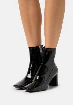 Diesel D-MILLENIA - Classic Ankle Boots - Black